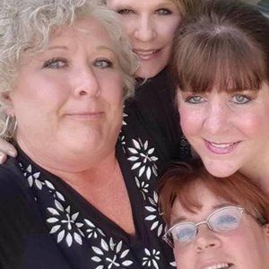 Meet your Posher, Bobbie